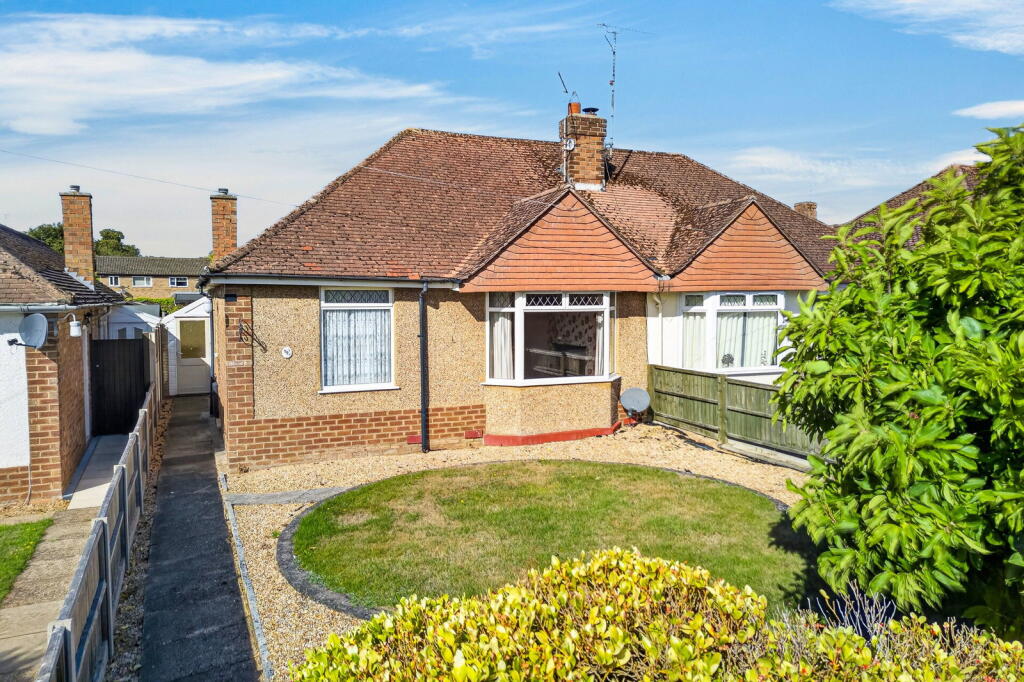 2-bed semi-detached on Cranford Road, Burton Latimer, Kettering, NN15, £260,000