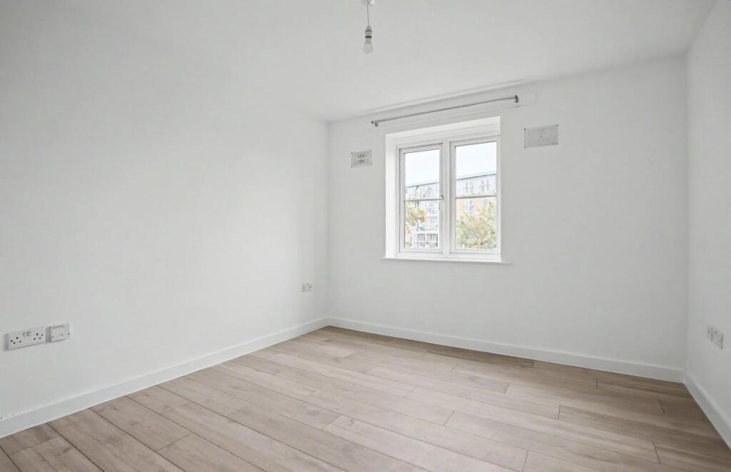Apartment in Slough - View 2