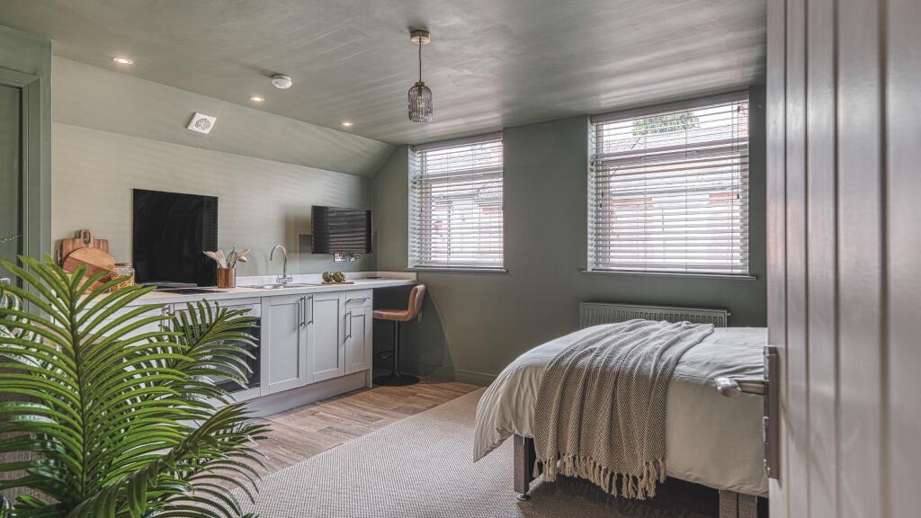 Main image of property: Room 3, Wolfa Street 