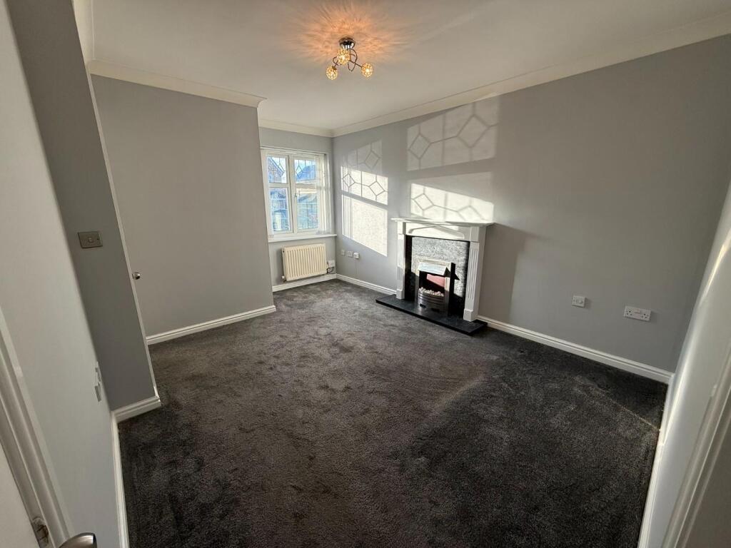 House in Wakefield - View 3