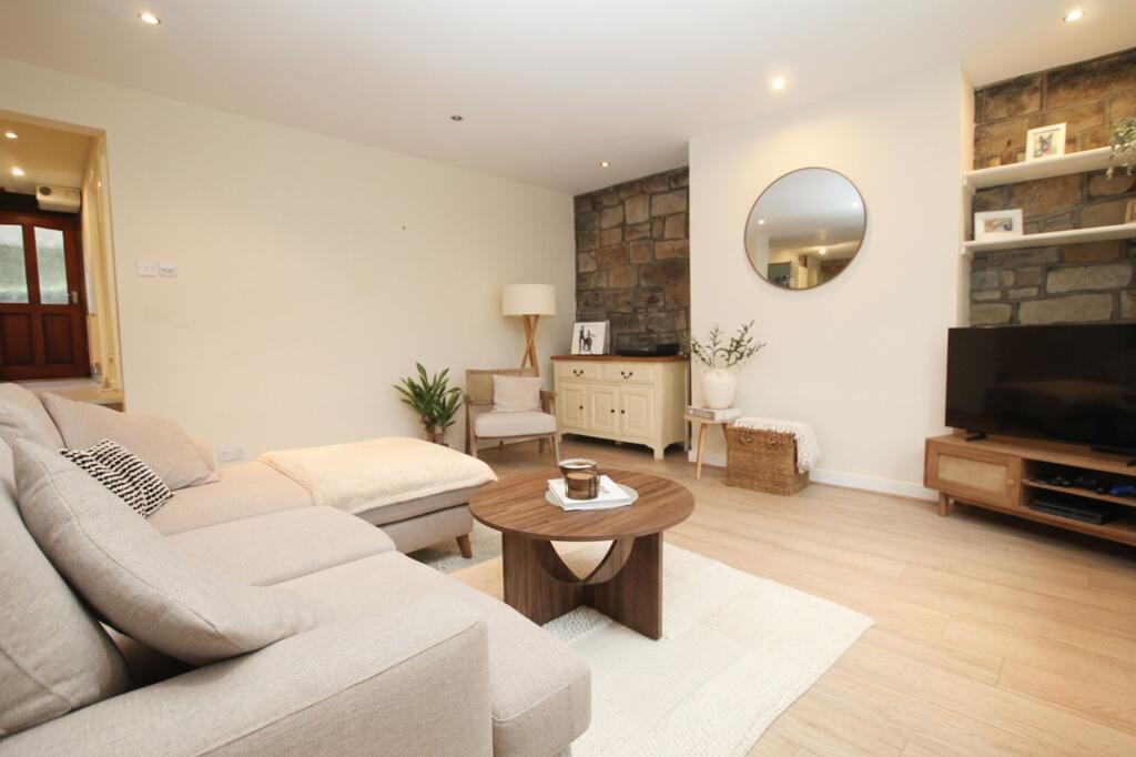 Apartment in Calderdale, Bottoms, Todmorden - More
