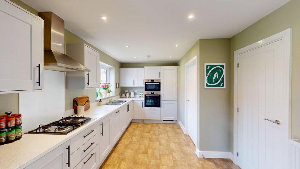 House in Bolton, Westhoughton - View 3