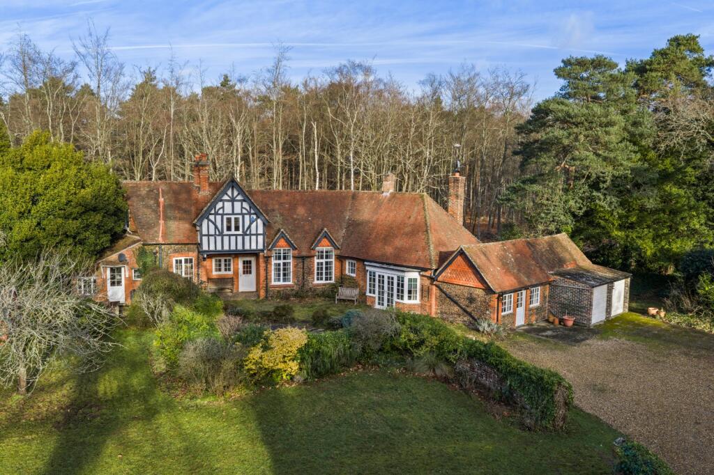 Main image of property: Littleworth Road, Seale, Farnham, Surrey, GU10