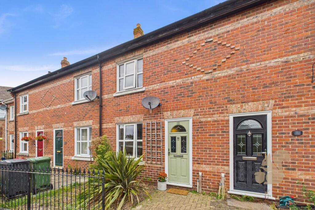 2-bed terraced on Thomas Bell Road, Earls Colne, £250,000