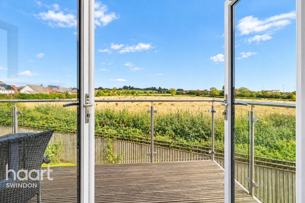 House in Swindon - View 4