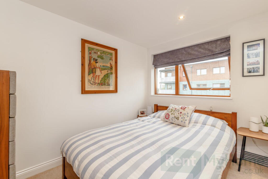 Apartment in London - More