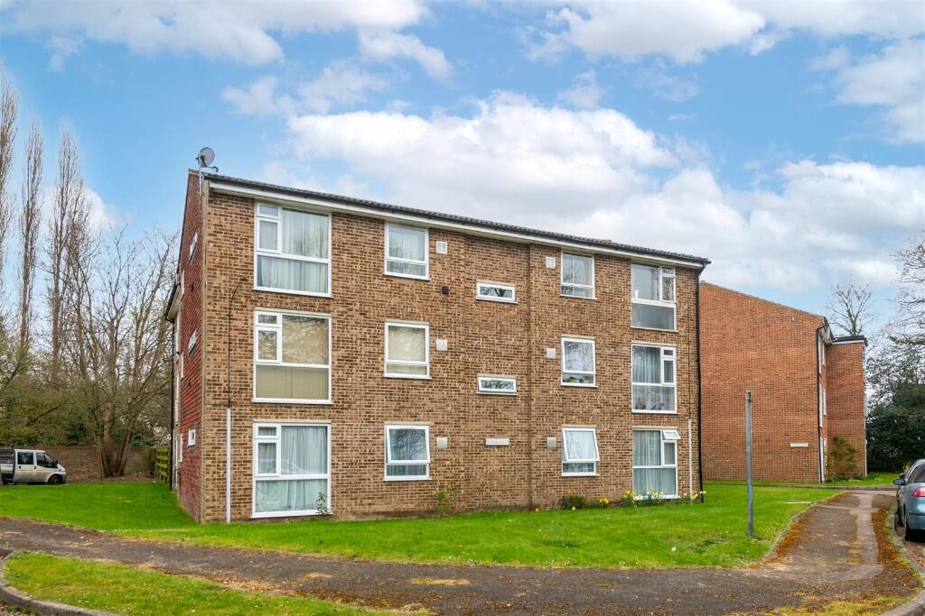Main image of property: Aurum Close, Horley, Surrey, RH6