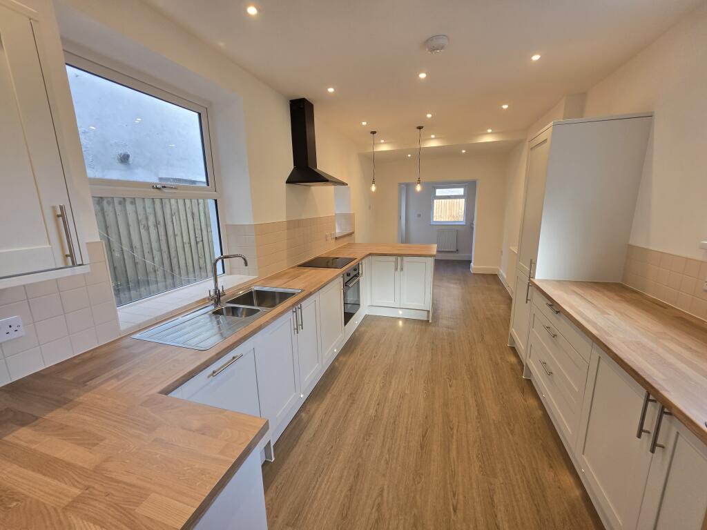House in Cardiff - View 2