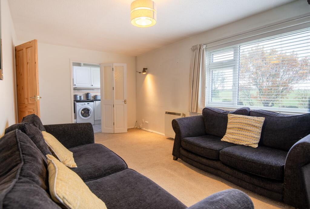 Apartment in Little Harrowden - View 2