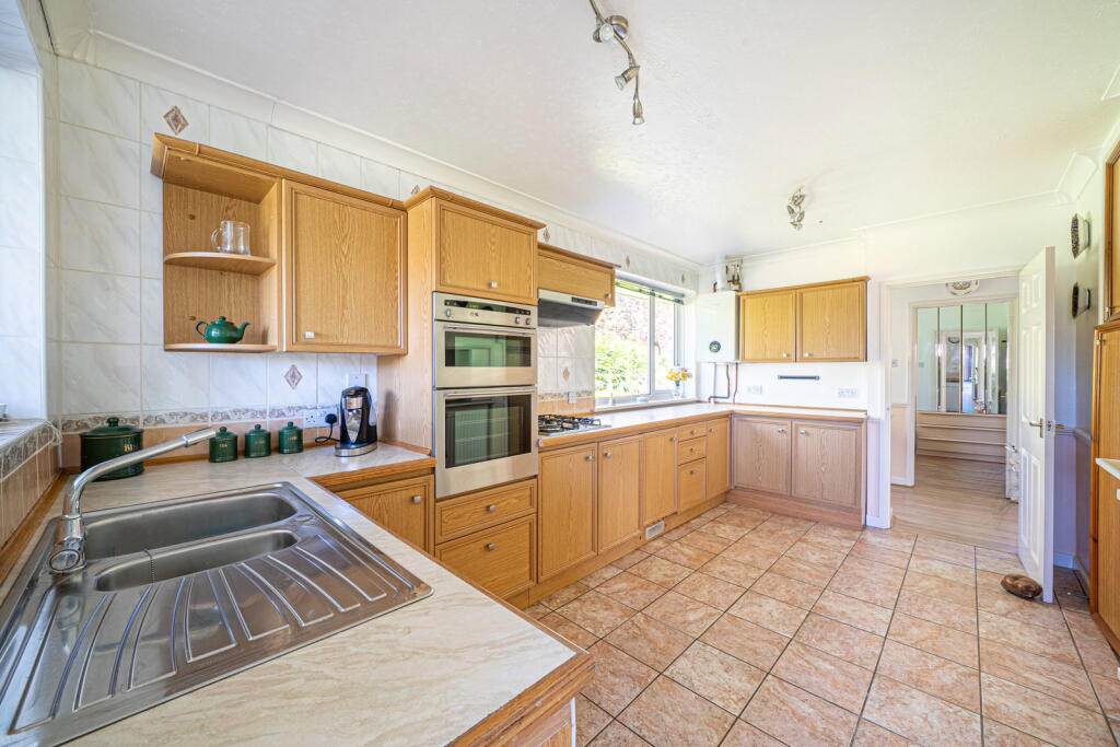 House in Reading - View 4