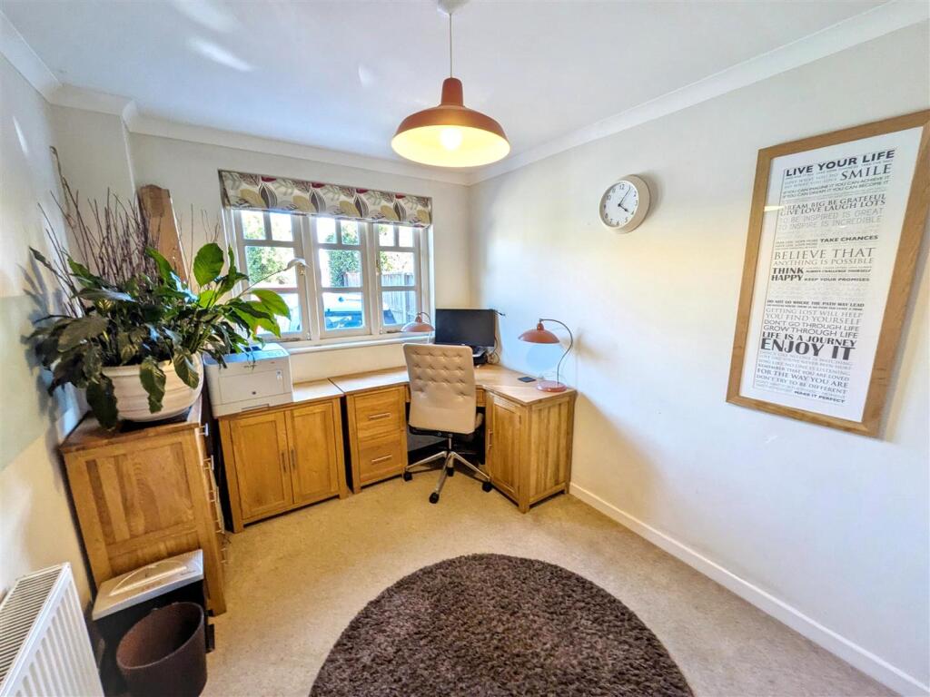 House in Arun, Barnham and Eastergate - More