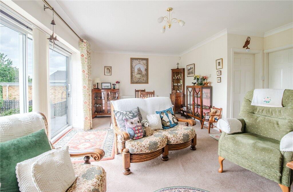 House in Bradford, West Yorkshire - View 2