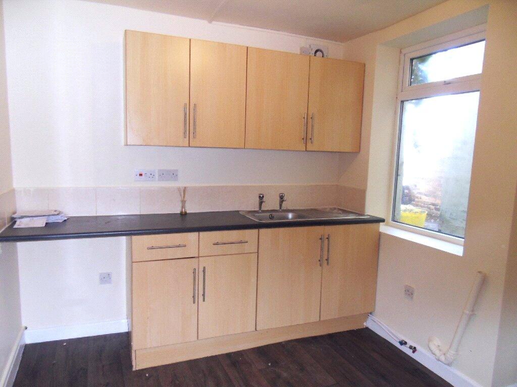 Victoria Road, Dewsbury, West Yorkshire, WF13 photo 5