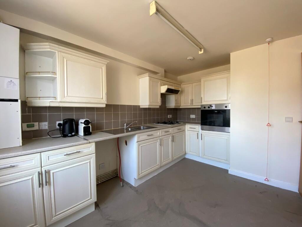 The Meadows, Wibsey, Bradford, BD6 - View 6