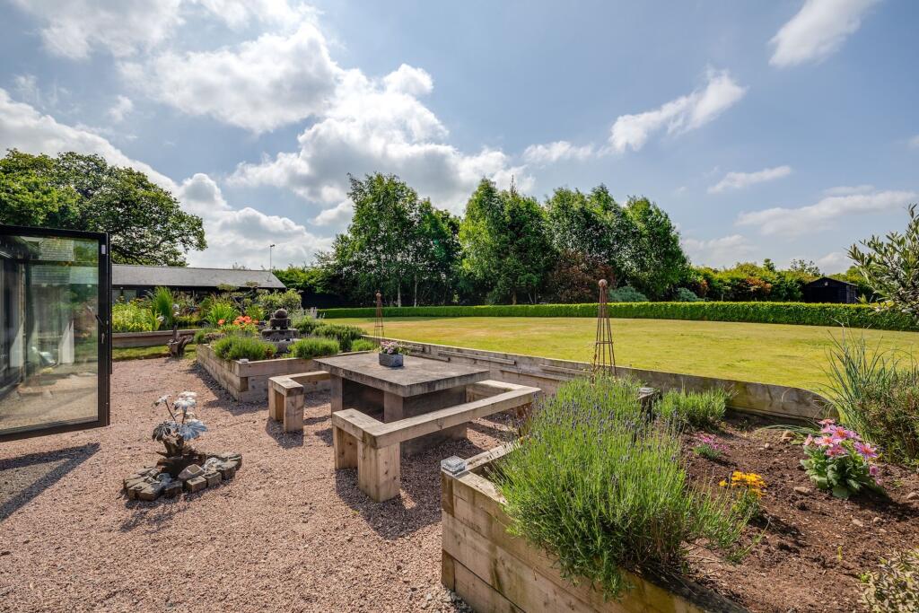 House in Crewe - View 4