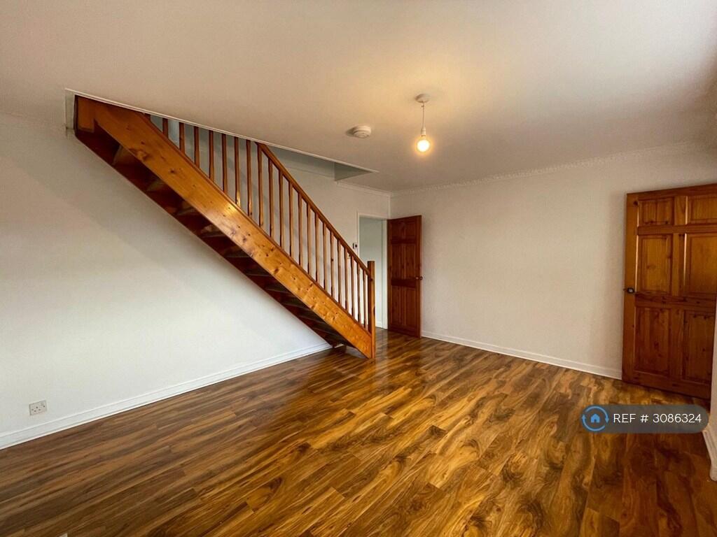 House in Merthyr Tydfil, Town - View 5