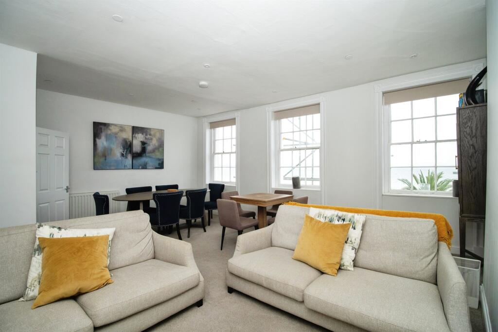6-bed house on The Esplanade, Weymouth, £550,000
