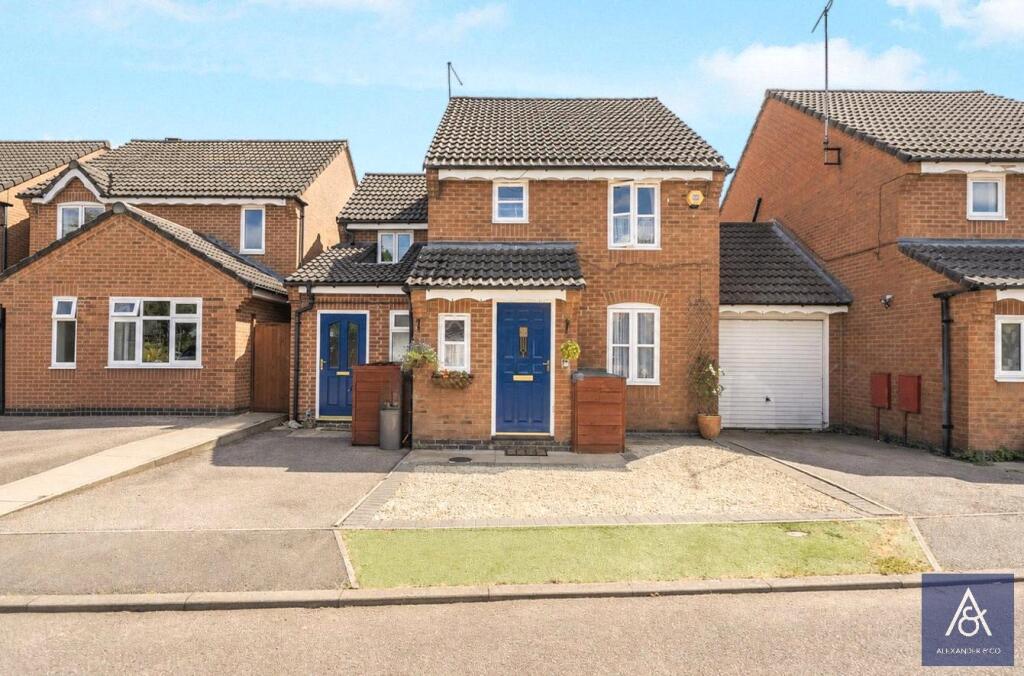 Main image of property: Castle Mount, Brackley, Northamptonshire