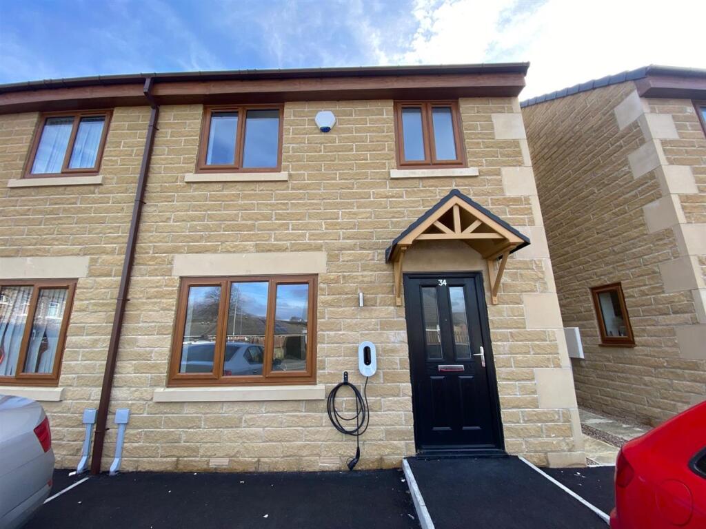 Main image of property: Sackville Street, Ravensthorpe, Dewsbury