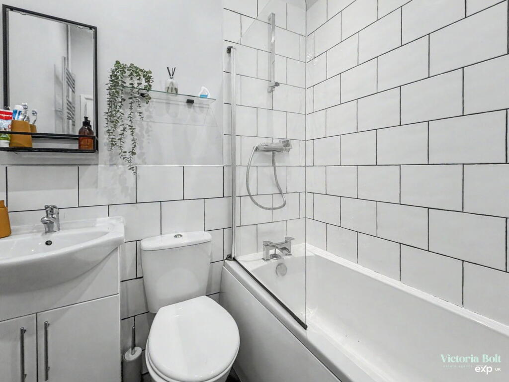 Apartment in Plymouth - View 4