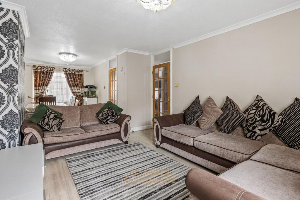 House in Redhill - More