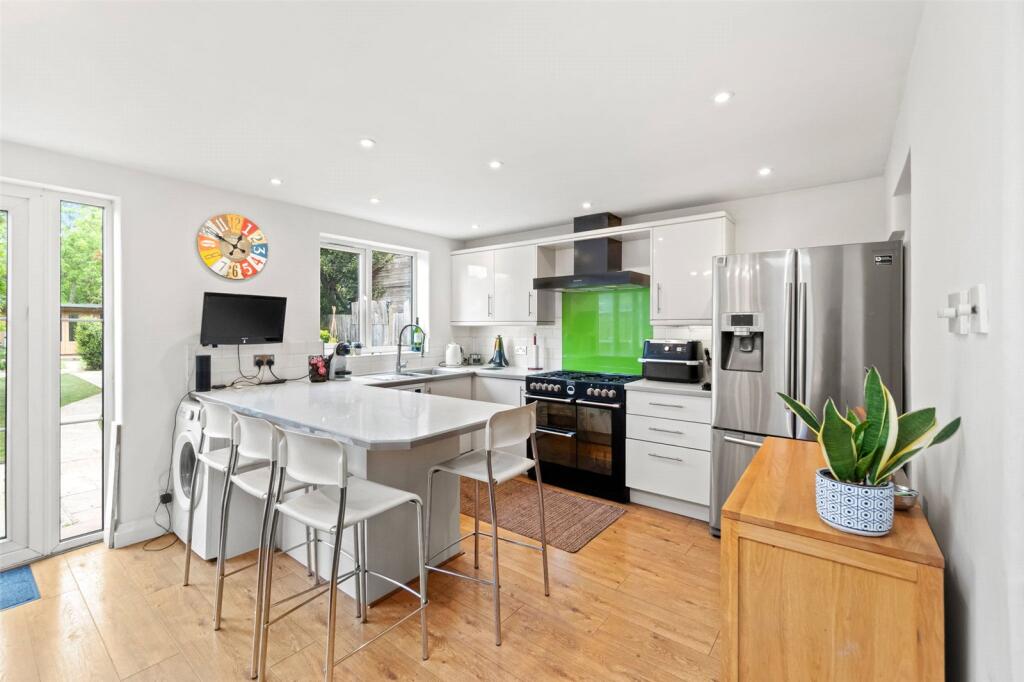 House in Twickenham, Whitton - View 4