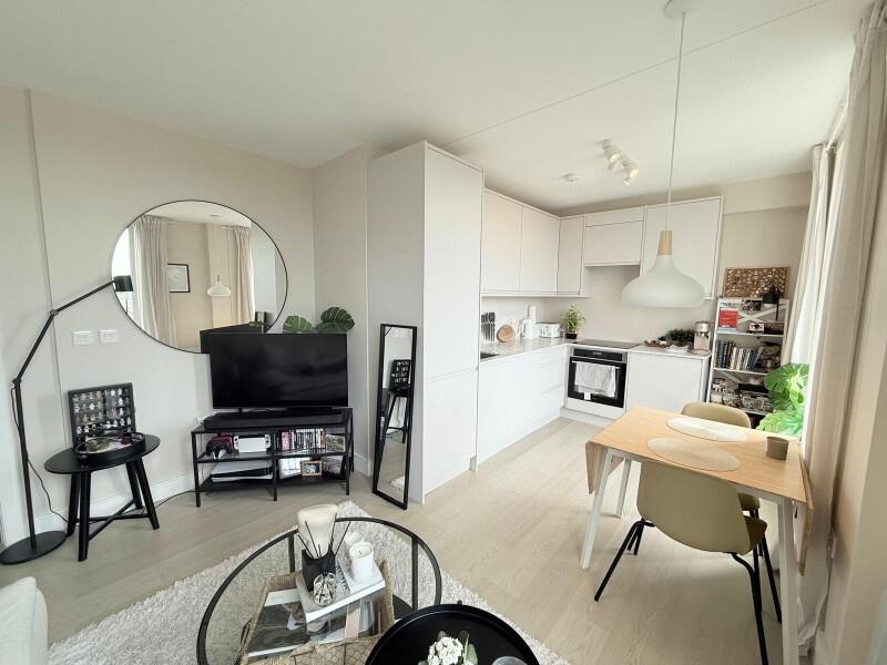 Main image of property: CROWTHORNE