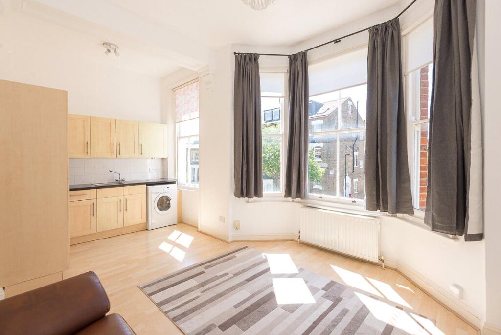 Apartment in London - View 3