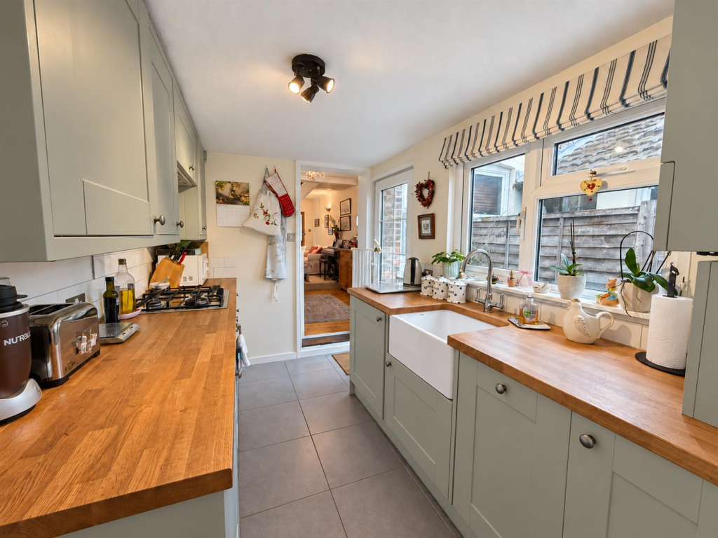 House in Twickenham - View 3