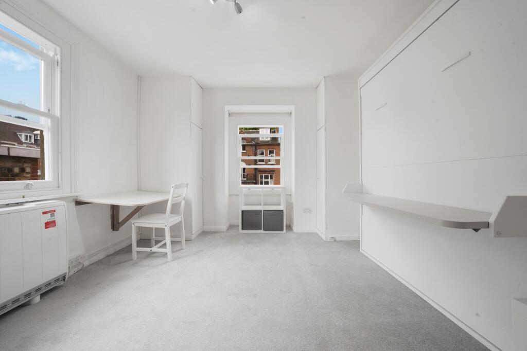 Studio flat for rent