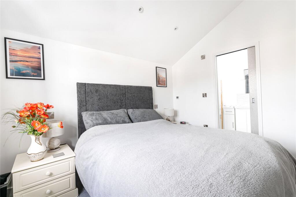 Apartment in Torquay - View 5