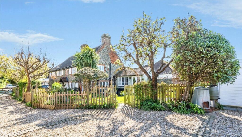 Main image of property: Felpham Road, Felpham, West Sussex, PO22