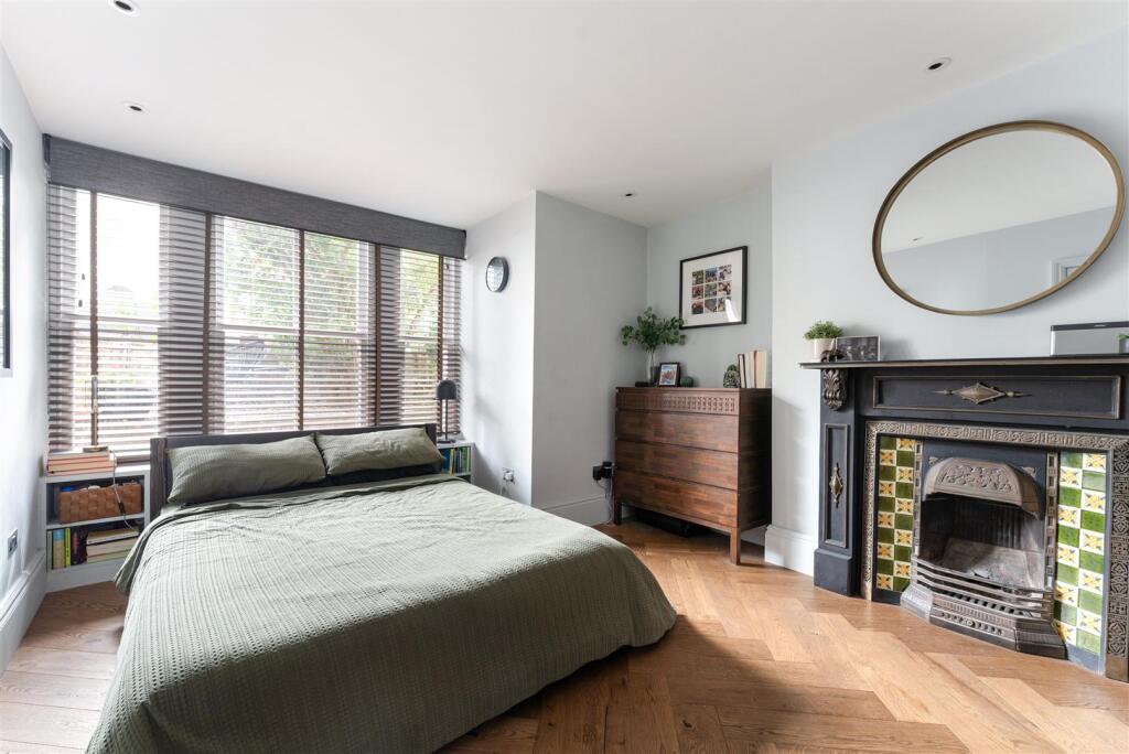 Apartment in London - View 4