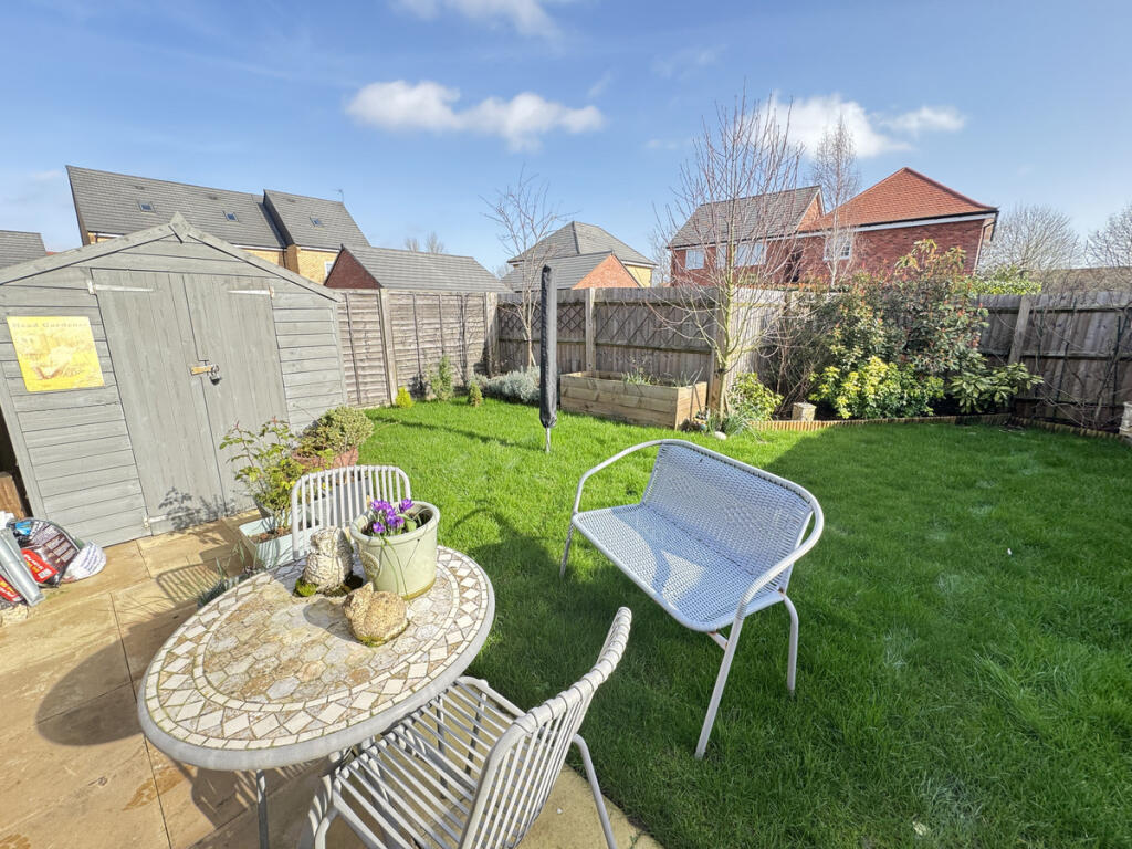 Moorhen Grove, Southam, CV47 photo 2