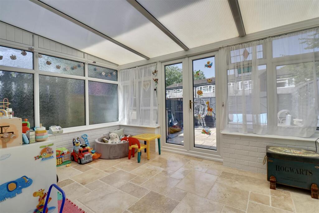 House in Waterlooville, Crookhorn - View 2
