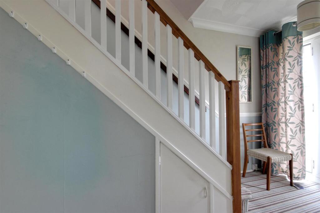 House in Willerby, East Riding of Yorkshire - View 2