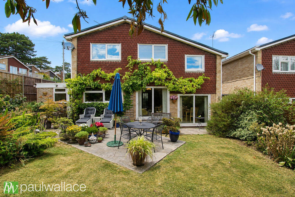 House in Broxbourne, High Leigh Garden Village