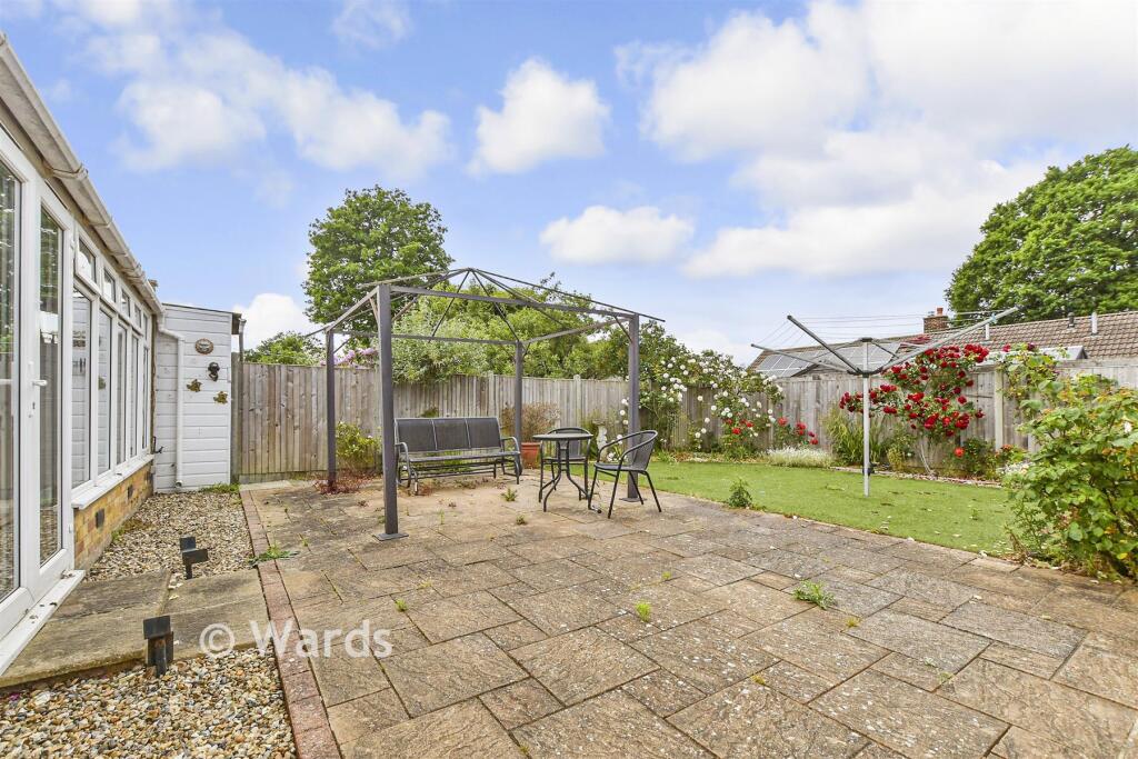 Barham Close, Maidstone, Kent photo 4