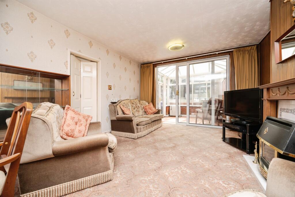 House in Dudley, West Midlands - View 5