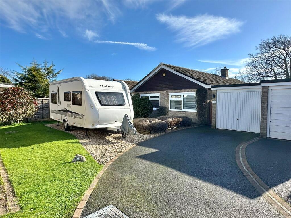 2-bed house on Harts Way, Everton, Lymington, Hampshire, SO41, £485,000