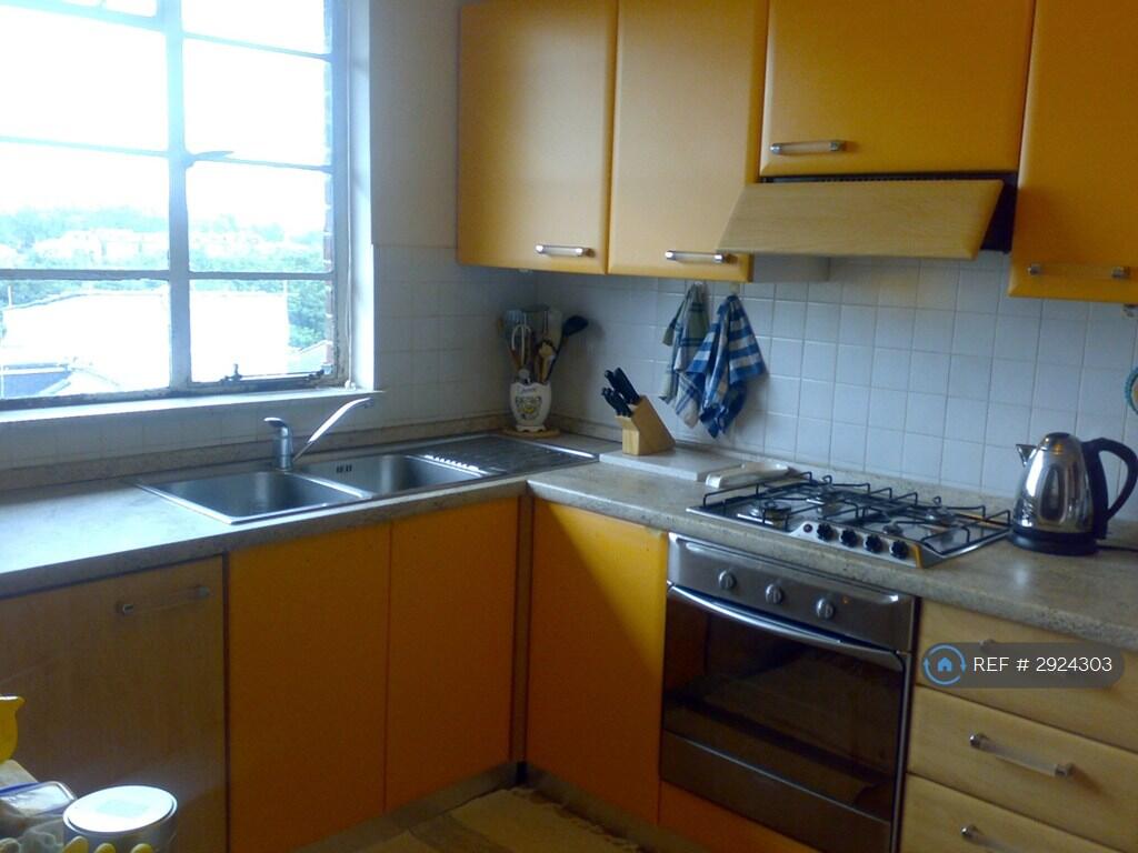 Main image of property: Glyn Court, London, SW16