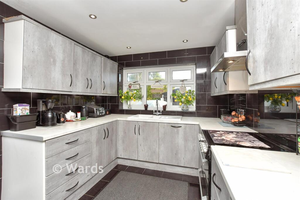 House in Minster-on-Sea, Neats Court - View 5
