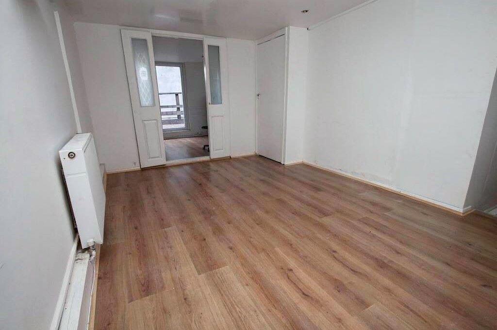 Apartment in London, Leytonstone - View 4