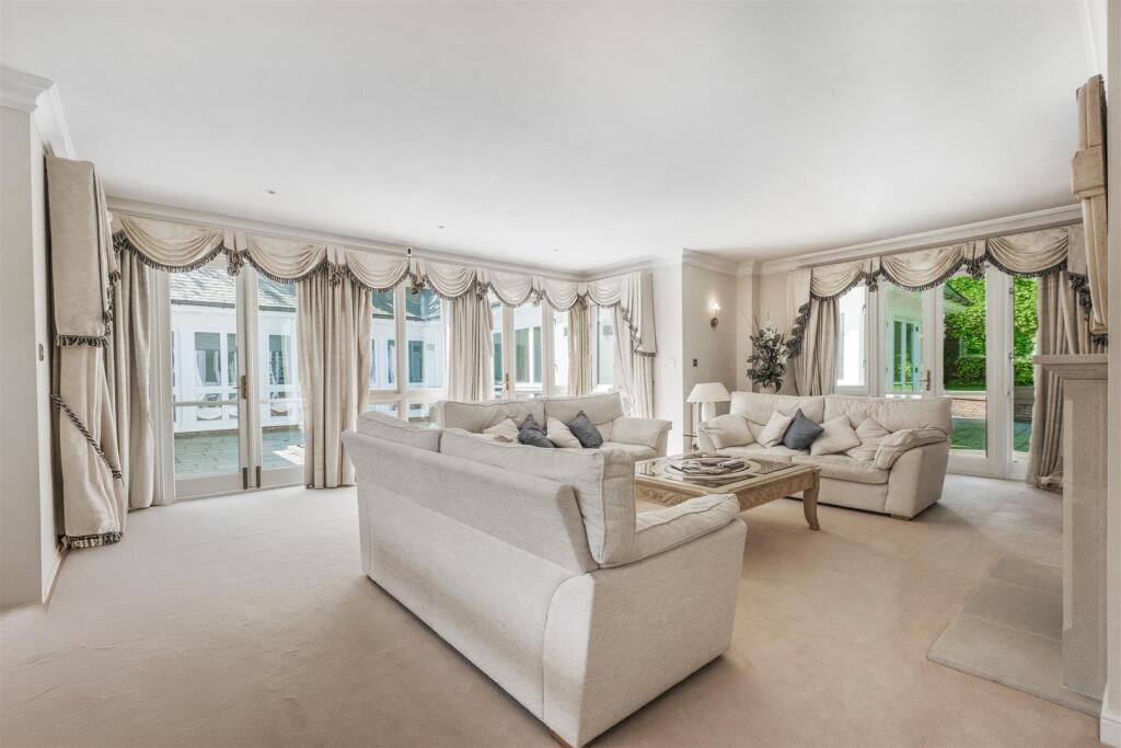 Additional image 4 of Selwyn Walk, Little Aston, Sutton Coldfield