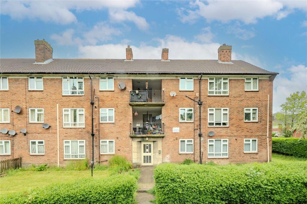 Main image of property: Lingfield Walk, Leeds, West Yorkshire
