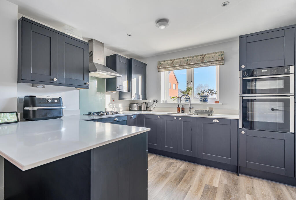 House in Catbrain, Laurel Hill, Almondsbury - View 5