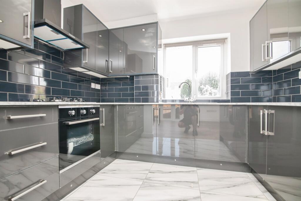 Additional image 16 of Mallen Drive, Tividale, OLDBURY