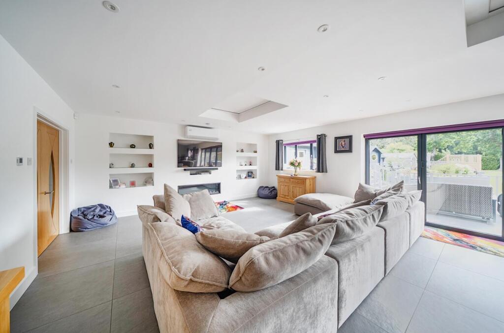 House in Southampton - View 4