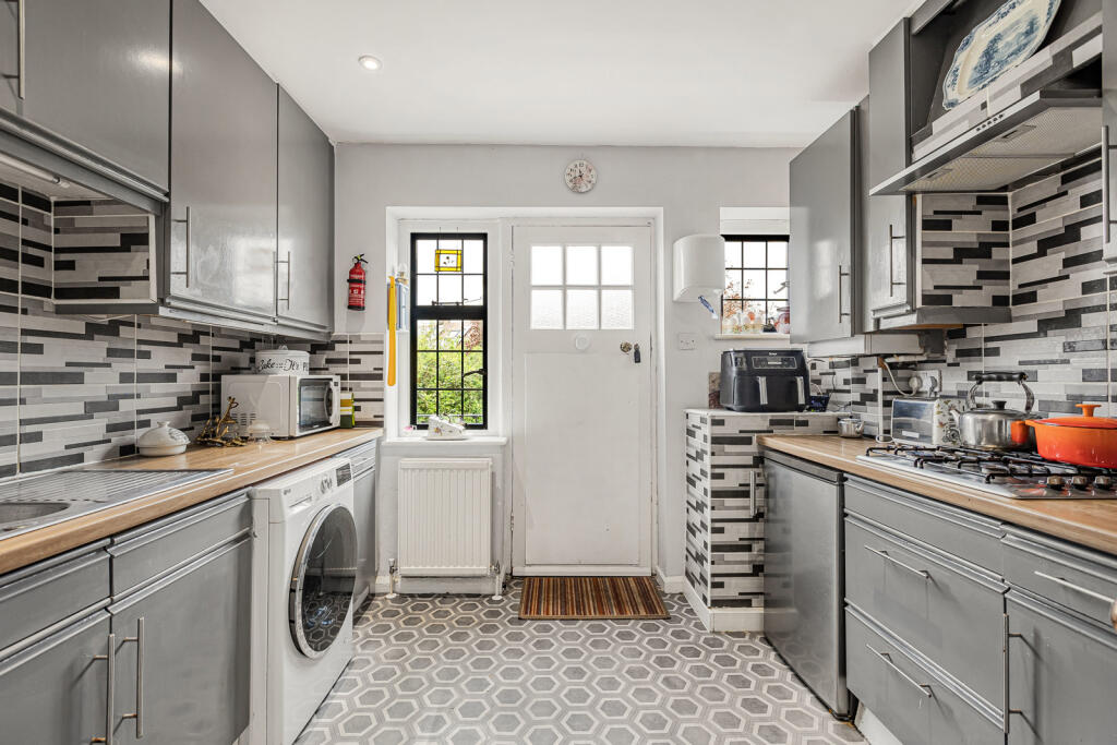 Beresford House, Shepherds Way, Cirencester, Gloucestershire, GL7 - View 2
