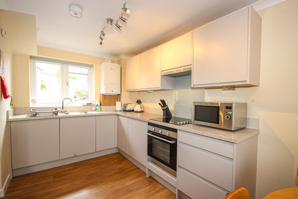 1, Hazel Court, Coombe Street, Lyme Regis, Dorset, DT7 photo 3